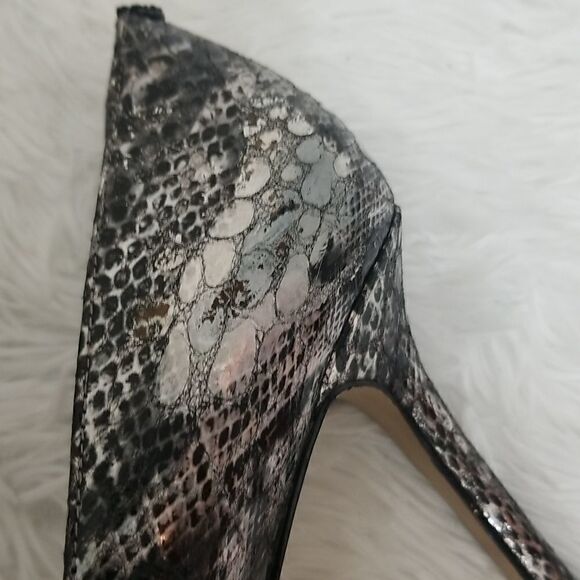 Enzo Angiolini Silver&Black Snakeskin Pumps size 9.5 - Picture 8 of 10